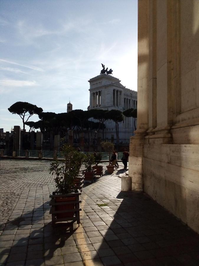 Boschetto Monti Apartment Rome Bagian luar foto